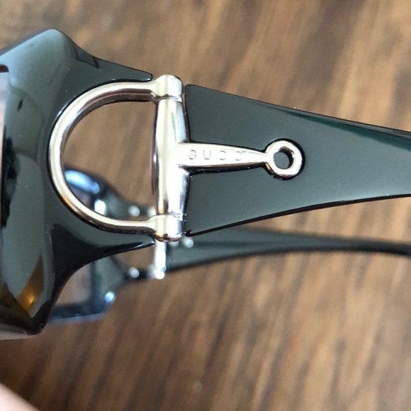 authentic Gucci sunglasses - Picture 2 of 7